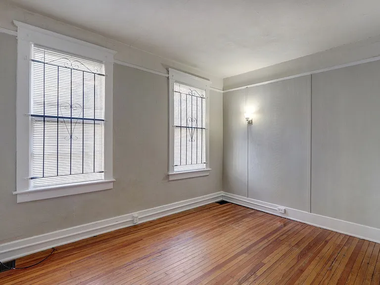 631 West 37th St — Photo 8