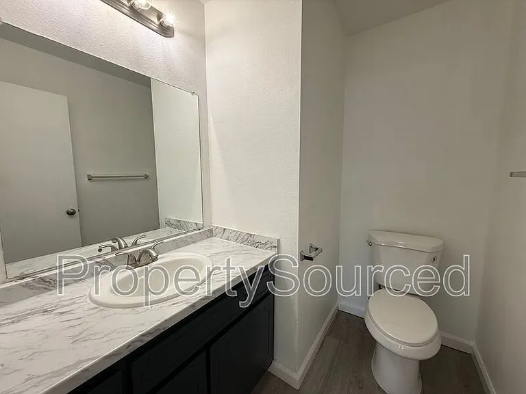 1944 Hickock Ct — Photo 21
