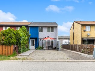 737 Fairway Ave, Penticton, BC V2A6M3