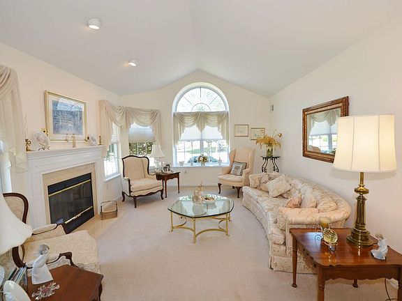 4th image of 3194 Dillon Ln