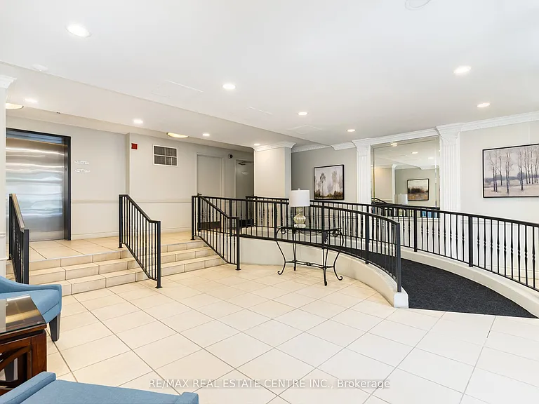 2301 Parkhaven Blvd #410 — Photo 3