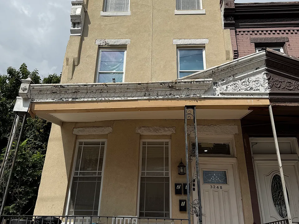 3248 N Carlisle St #3
