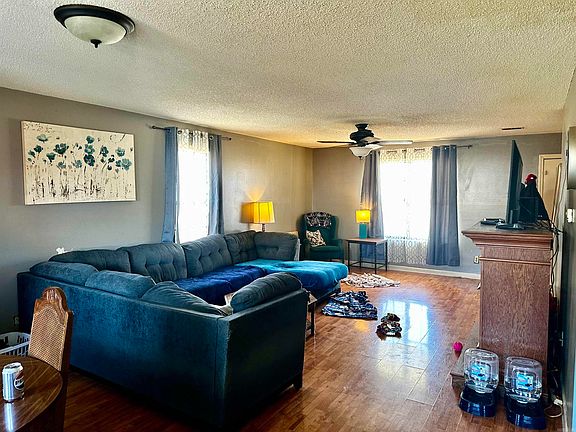 4th image of 4510 Jamaica Pl