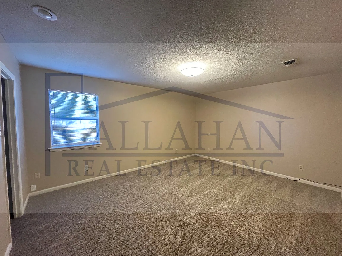 Sherwood 3 bedroom 2 bath — Photo 4