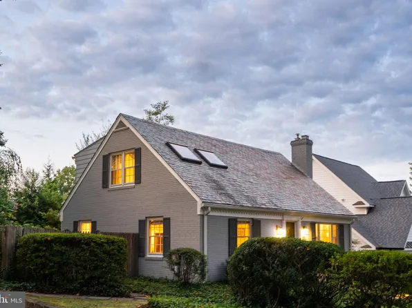 6407 Winston Dr, Bethesda, MD 20817