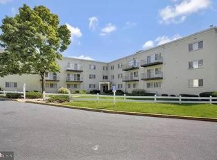 5601 Parker House Ter APT 304, Hyattsville, MD 20782