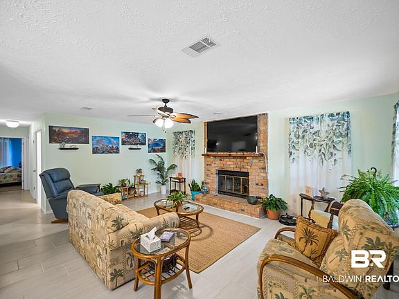 4th image of 2772 Santa Rosa Cir