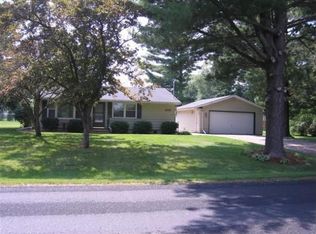 1015 Taylor Ln, Stoughton, WI 53589