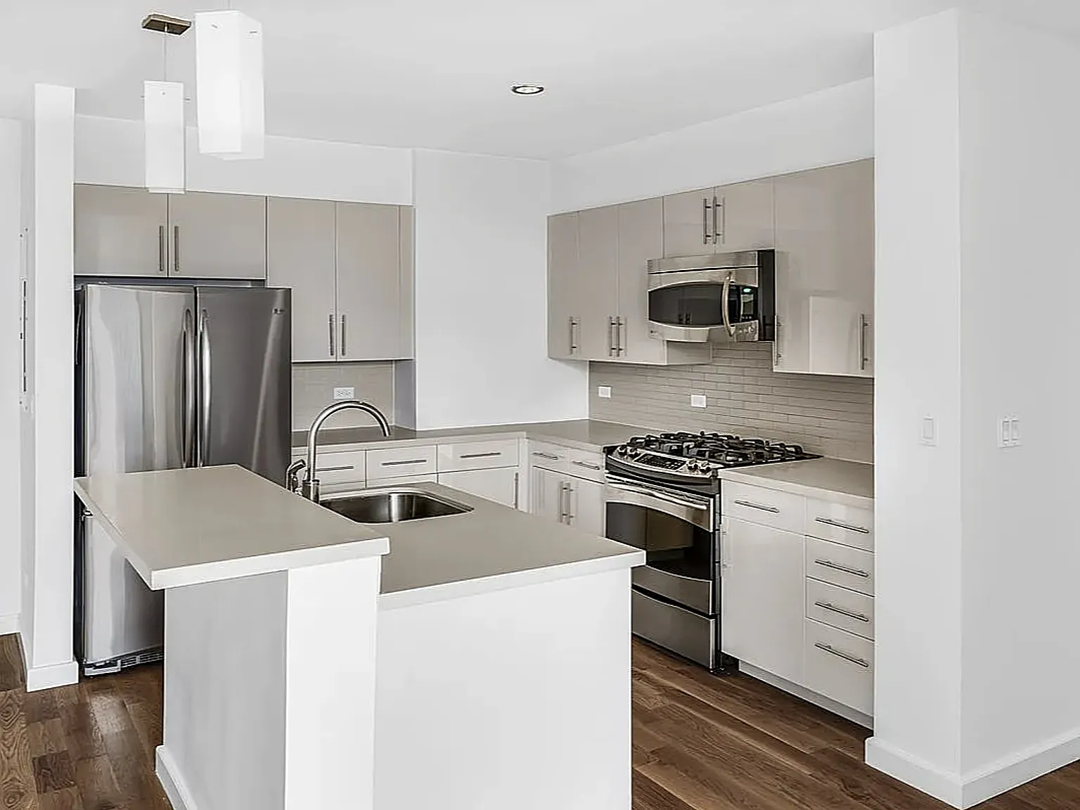 142 North Sixth Street — Photo 1