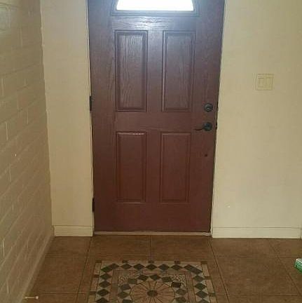 4th image of 937 W Los Alamos St