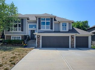 10602 N Tracy Ave, Kansas City, MO 64155