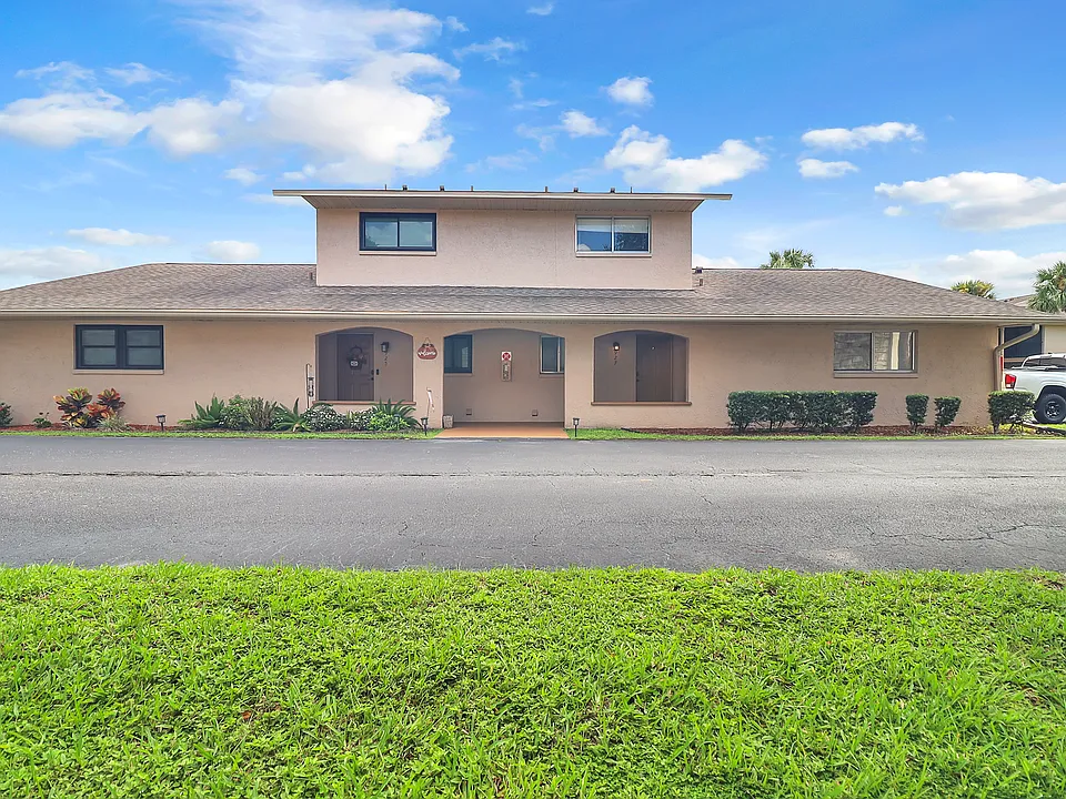 927 Prosperity Pl #1302