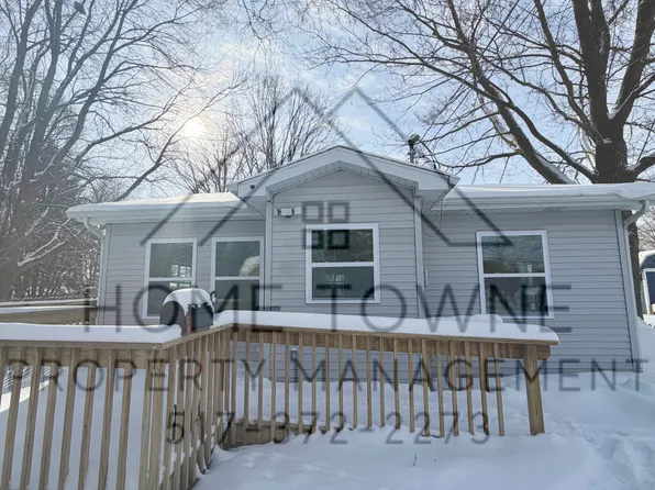 319 W South St, Grand Ledge, MI 48837