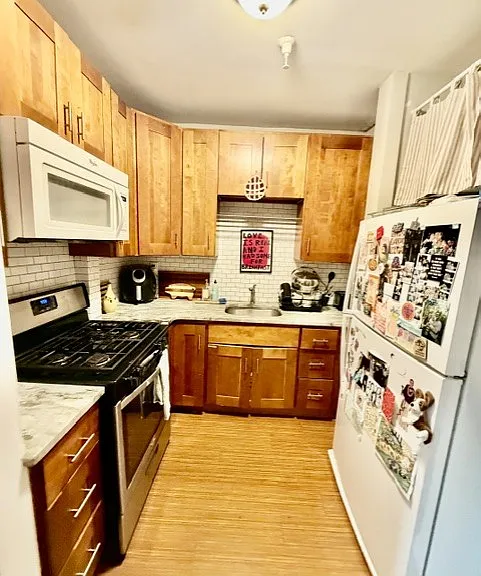 435 Hanover St #2C — Photo 12