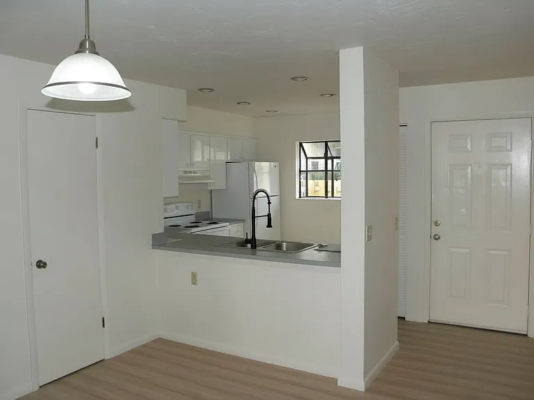 2125 SW 39th Way — Photo 12
