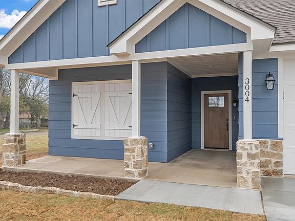 3rd image of 3004 Pine Ave