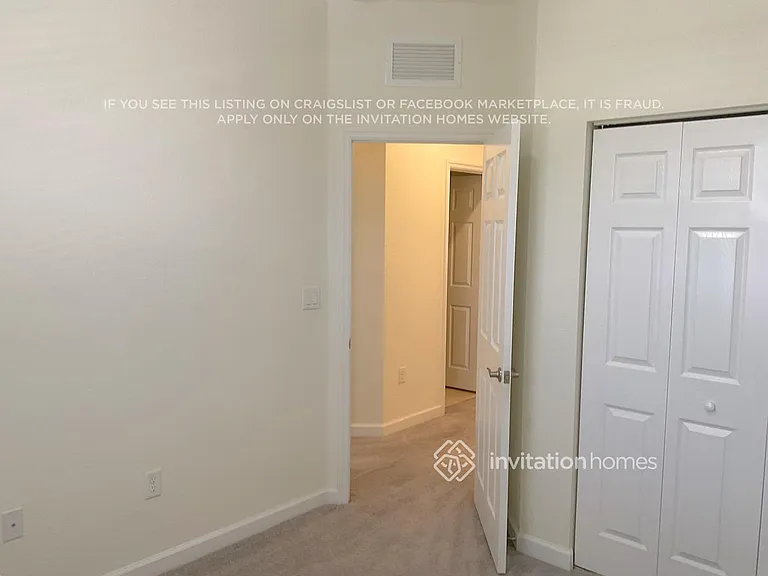 169 SE 33rd Pl — Photo 6