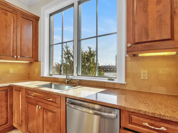 17 Moorings Lane image 8 of 47