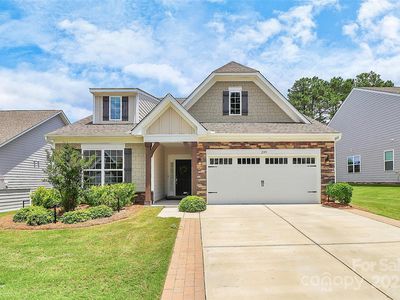 209 Van Gogh Trl, Mount Holly, NC, 28120