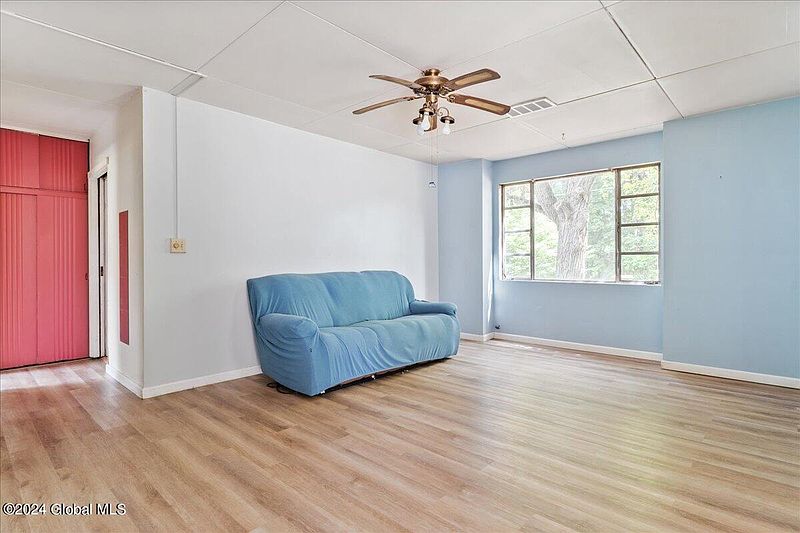 5th image of 26 Palmer Avenue