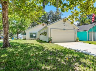 1437 Cove Landing Dr, Jacksonville, FL 32233