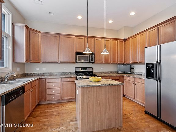 4th image of 221 W Wood St #221