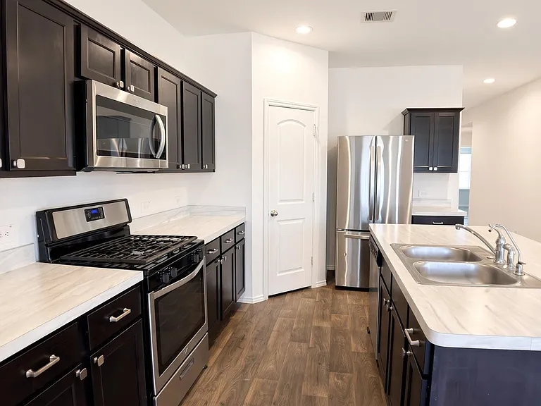21610 Violet Ridge Rd — Photo 4