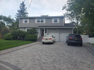 238 Sylvan Rd, North Babylon, NY 11703