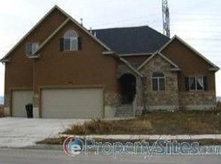 986 S View Crest Ln, Kaysville, UT 84037