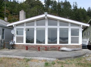 1872 Shore Ave, Freeland, WA 98249