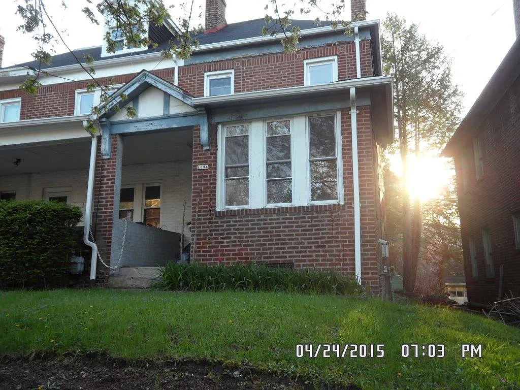 1334 Wightman St photo 1