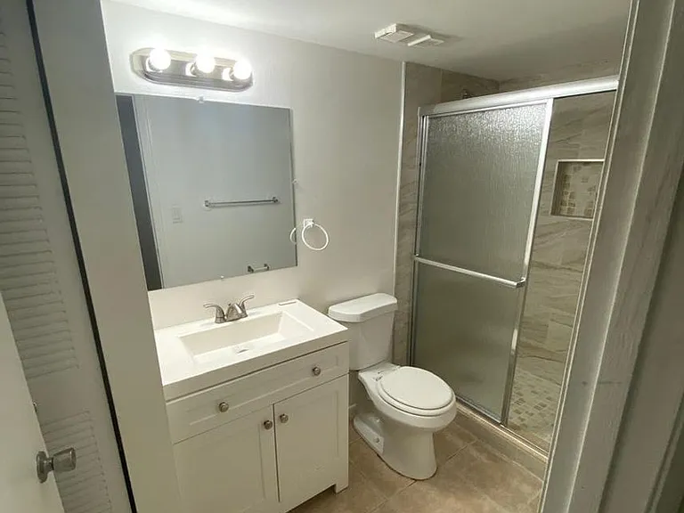 1080 N Benoist Farms Rd #204 — Photo 6