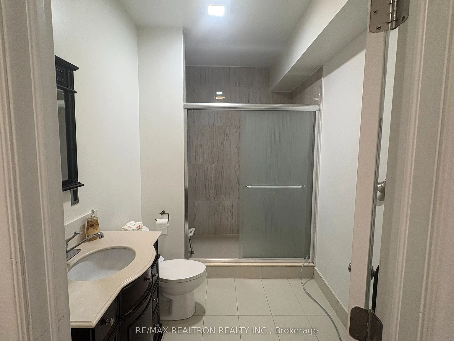 2 bed, $1,950 — Photo 4