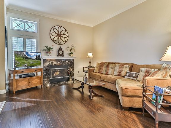 5th image of 620 Ivywood Ln Unit D
