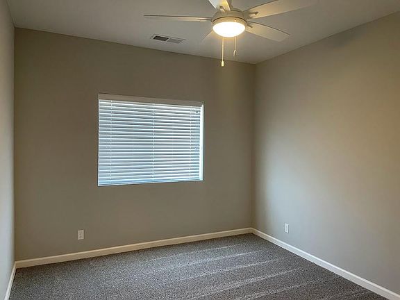 4th image of 18743 Oakmont Dr #109