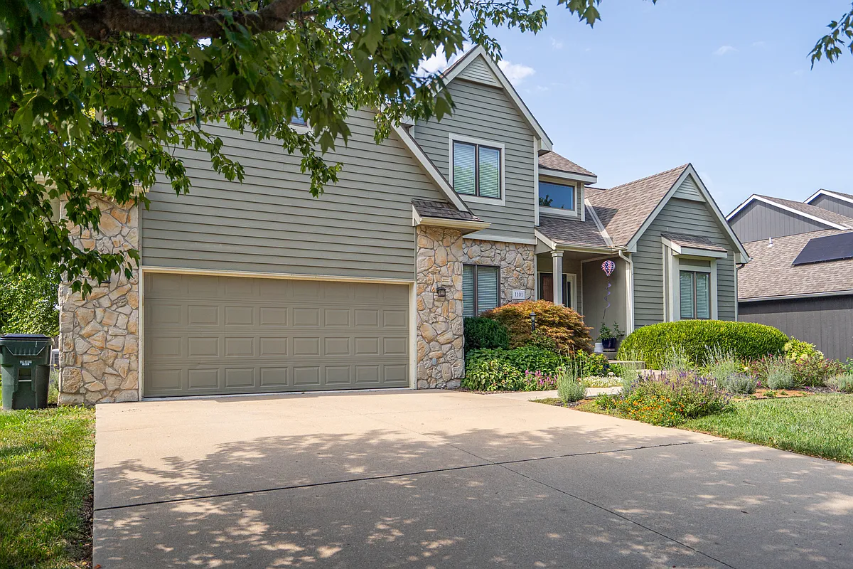 Building Photo - 1101 Stonecreek Dr