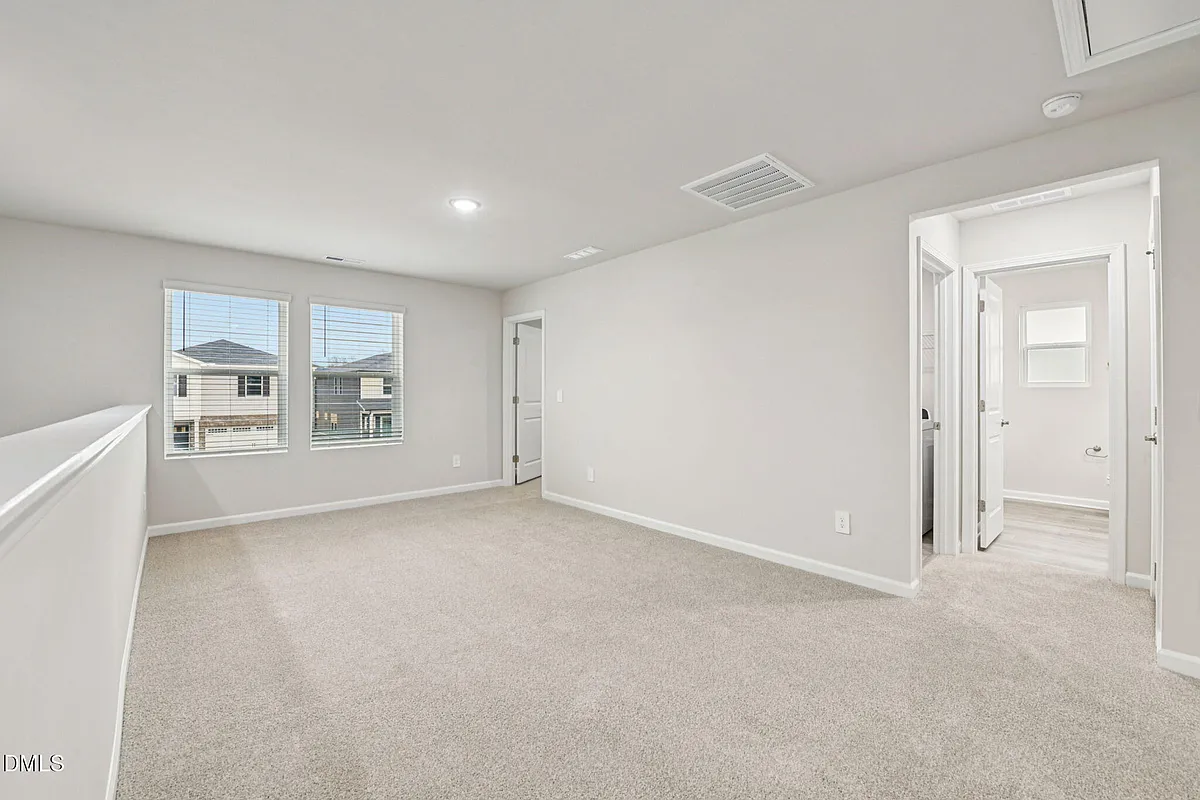 Building Photo - 928 Grand Mesa Dr