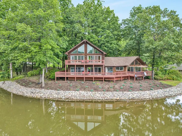 510 Crestview Rd, Wirtz, VA 24184