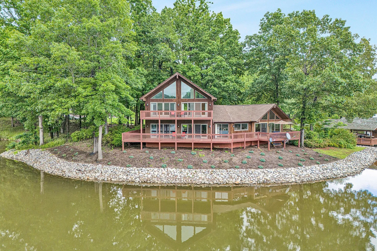 510 Crestview Rd photo 1