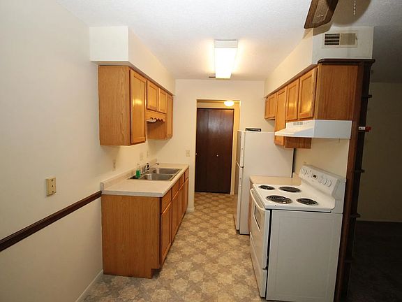 2nd image of 1821 A St APT 1