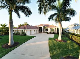14231 Bay Dr, Fort Myers, FL 33919