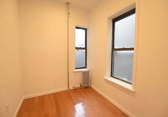 2nd image of 191 Henry St APT 19