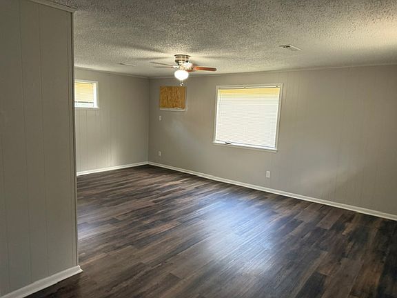 4th image of 3530 Millard Rd