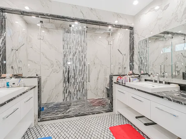 166 Providence Street image 24 of 40