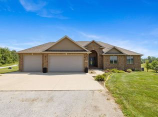 1021 E 145th Rd N, Angola, IN 46703