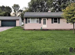 2508 Schafstal Dr, Lambertville, MI 48144