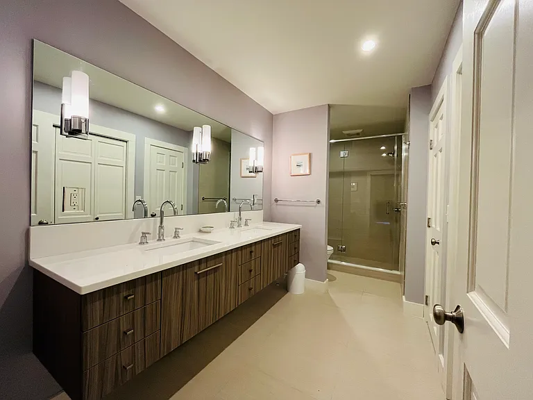 En suite bath