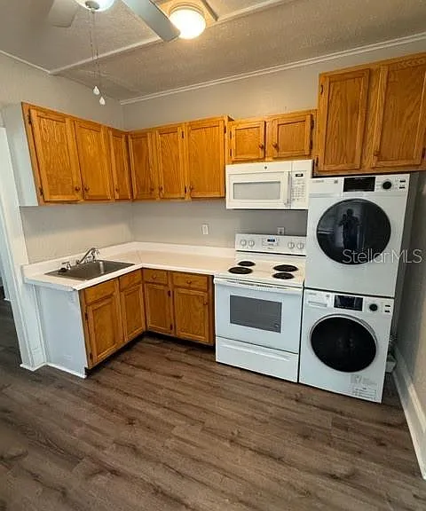 910 S Park Ave #A — Photo 3