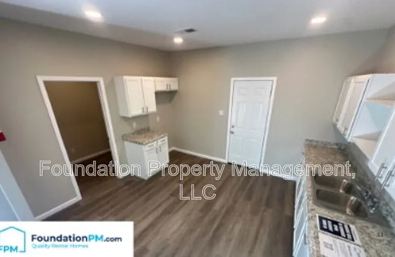 772 Pearce St — Photo 5