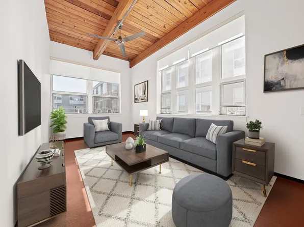 118 Holmes St Unit 203, Quincy, MA 02171